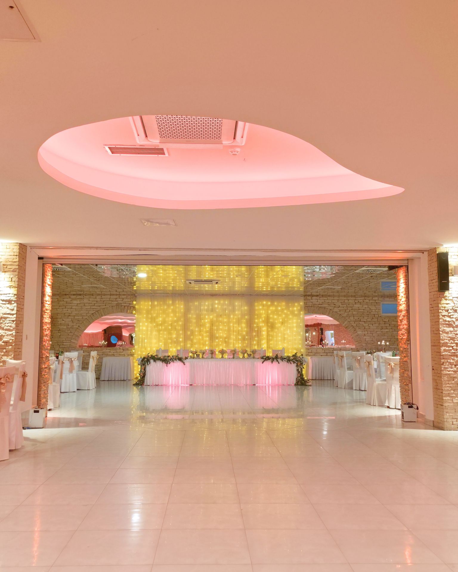 Ulaz u Restoran Laguna za svadbene svečanosti