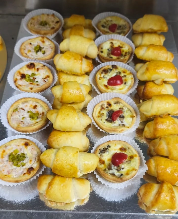 Mini deserti u catering ponudi Restorana Laguna